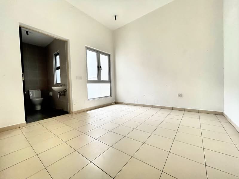 2-storey Terraced House for Sale in Bandar Serenia (Dengkil) - Pit Zahid - Bathroom - PropertyGuru.com.my