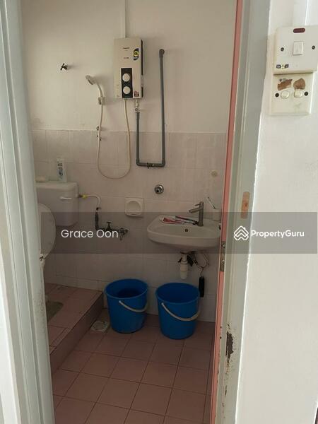 Rumah Teres untuk Dijual di Taman Pinggiran Putra (Seri Kembangan) - Grace Oon - PropertyGuru.com.my