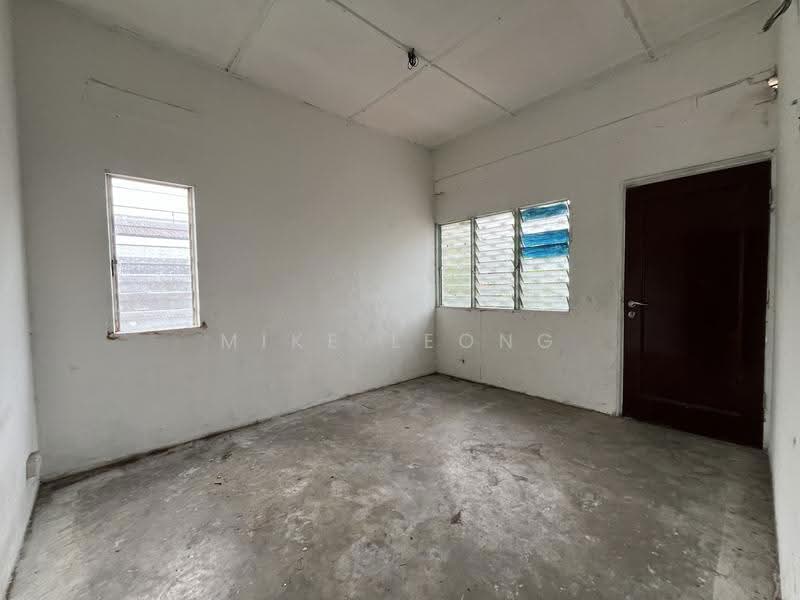 2-storey Terraced House for Sale in Bandar Kinrara Seksyen 1 (Bandar Kinrara) - Mike Leong - Interior - PropertyGuru.com.my