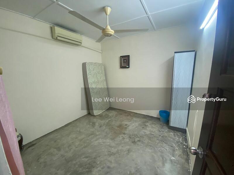 Untuk Dijual - Terrace house at Taman Desa Jaya