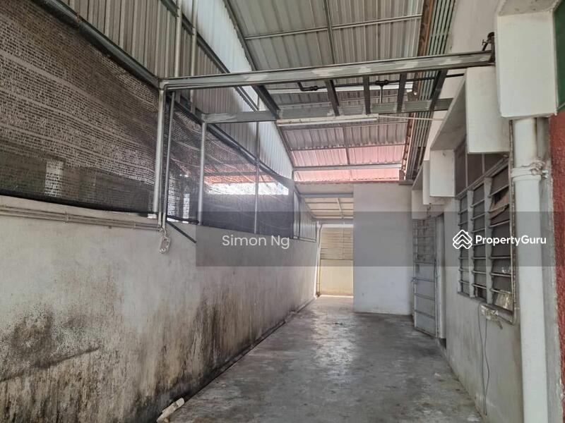 Untuk Dijual - Semi-D house at Taman Usaha