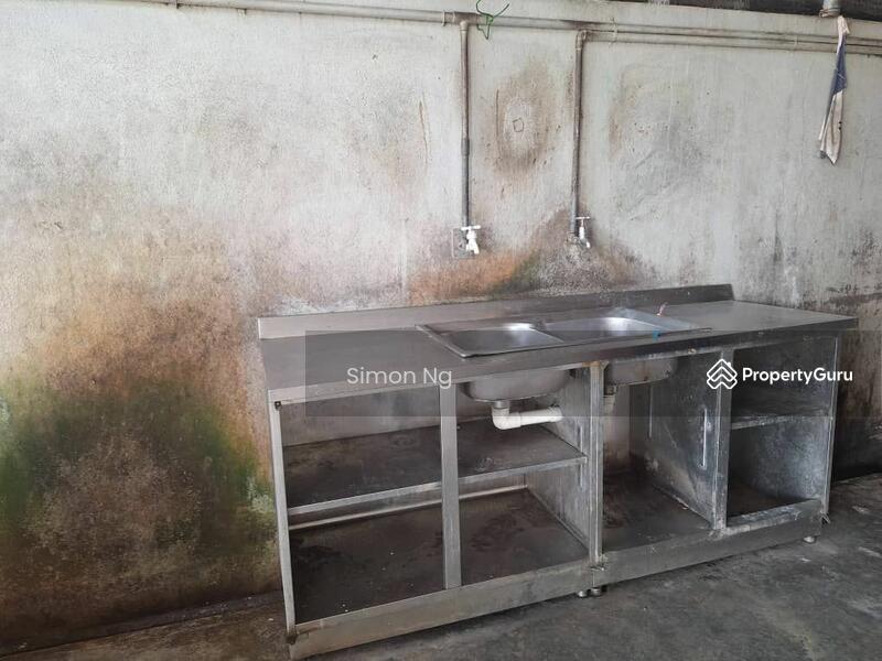 Untuk Dijual - Semi-D house at Taman Usaha