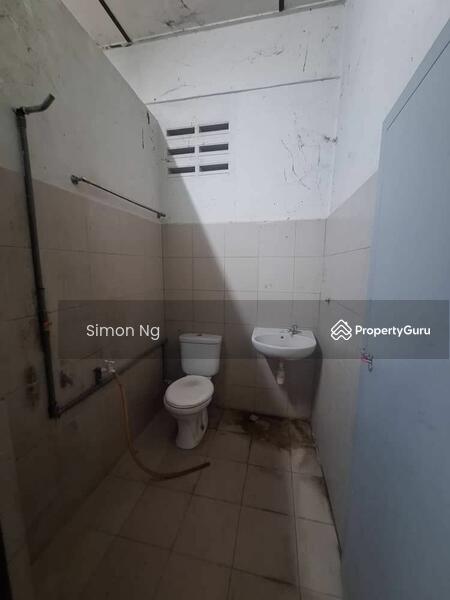 Untuk Dijual - Semi-D house at Taman Usaha