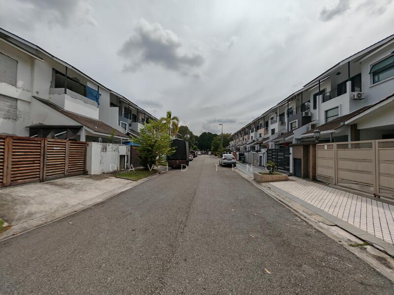 Untuk Dijual - Meadow