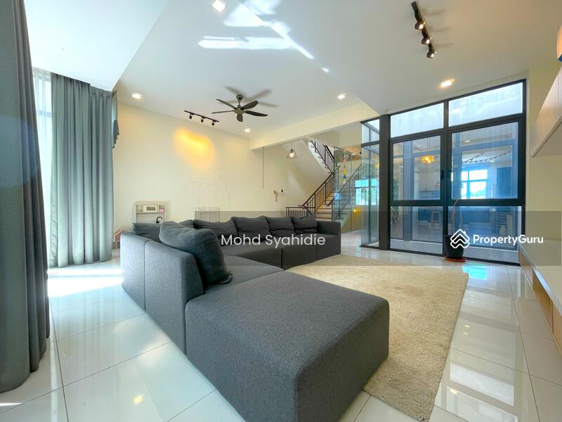 villa with clubhouse 16 quartz melawati for sale