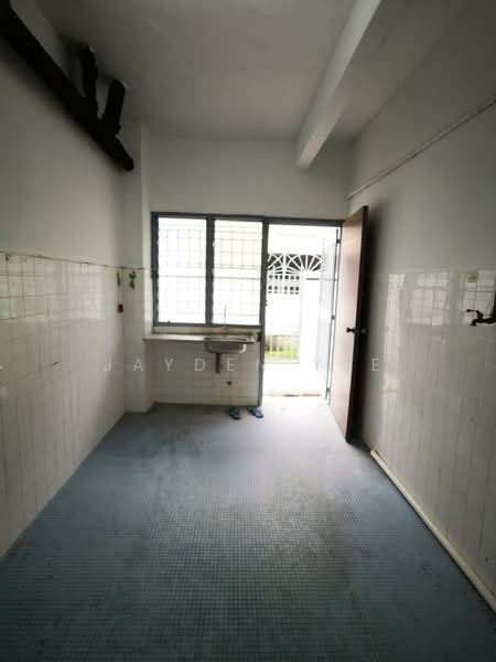 1-storey Terraced House for Sale in Taman Overseas Union (Taman Oug) (Jalan Klang Lama (Old Klang Road)) - Jayden Yee - Kitchen - PropertyGuru.com.my