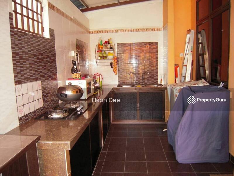 Untuk Dijual - Semi-D house at Batu Feringghi