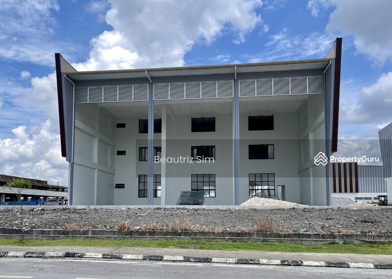 Untuk Dijual - Detached Showroom, Pines Square, Batu Kawa