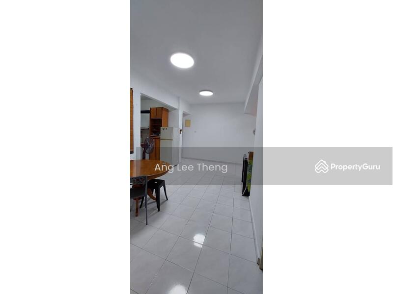 Untuk Disewa - Bukit Dumbar Permai