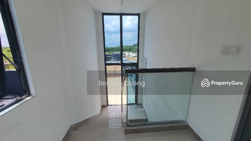Cluster House for Sale in Forest City (Gelang Patah) - Benson Chong - PropertyGuru.com.my