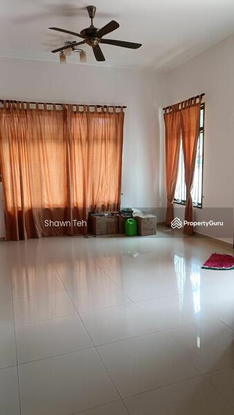 Untuk Dijual - Semi-D house at Taman Tasik Utama