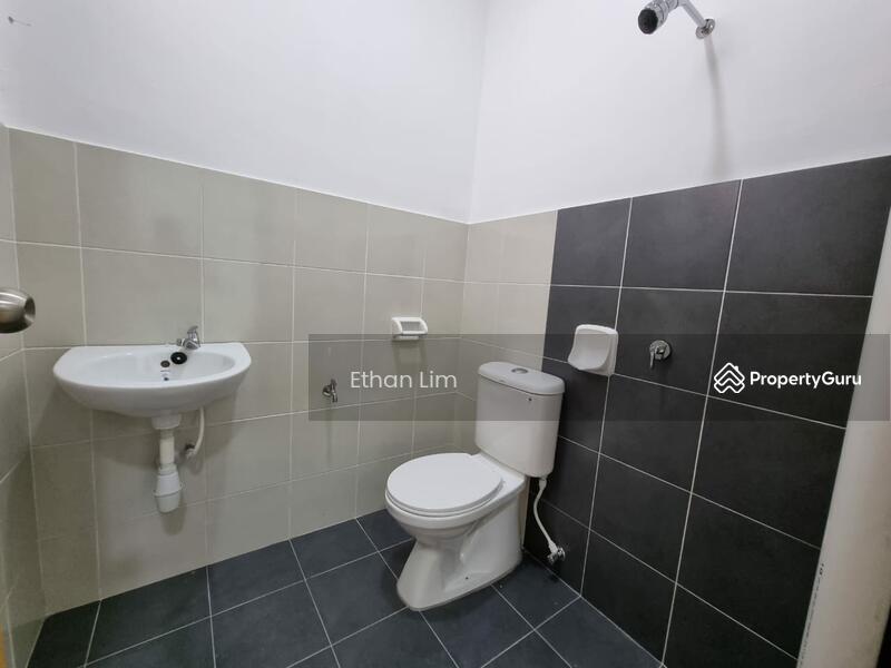 Rumah Bandar untuk Disewa di Taman Desa Cemerlang (Ulu Tiram) - Ethan Lim - PropertyGuru.com.my