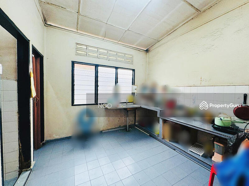 Single Storey Terrace House Taman Pantai Batu Pahat untuk Untuk Dijual - RM 338,000, Mac 2026 - PropertyGuru.com.my