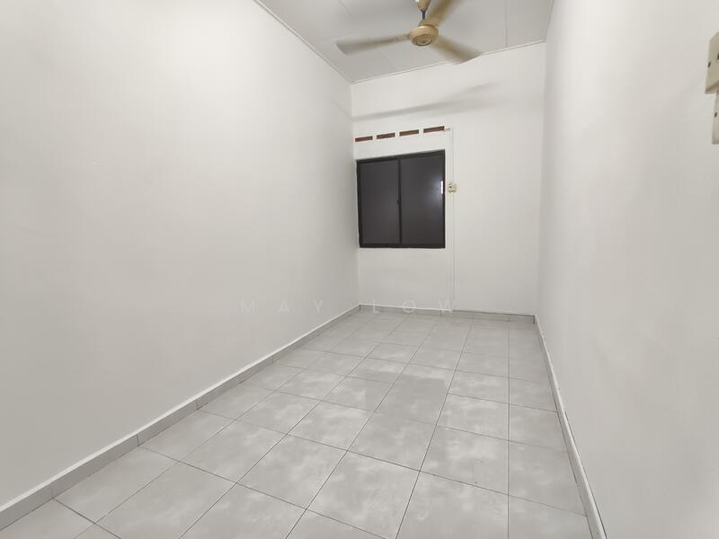 bandar-selesa-jaya-landed-house-living-