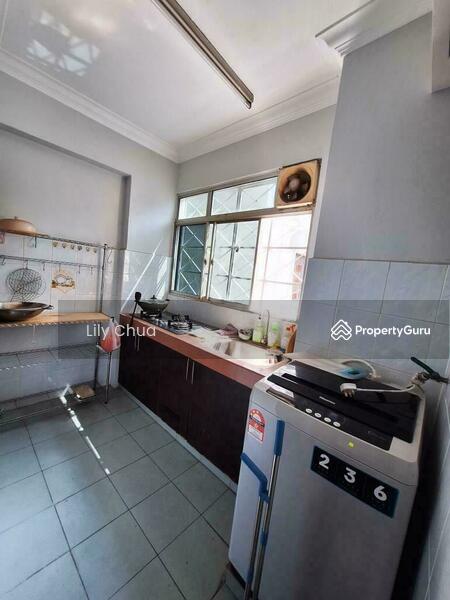 Wet Kitchen