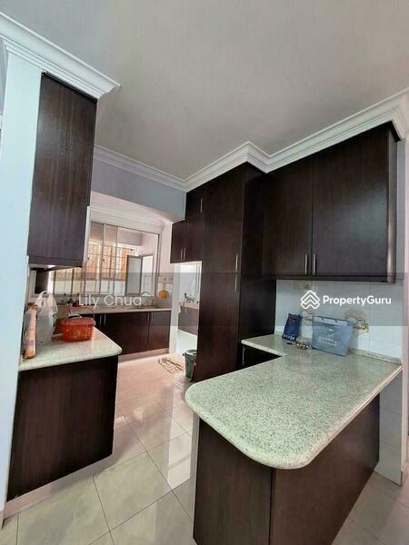 Dry Kitchen