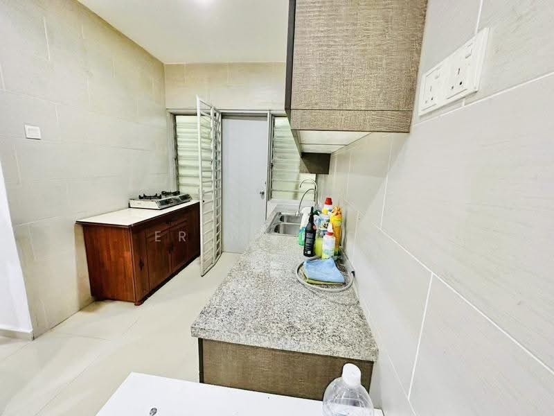 Condominium for Rent at Astana Lumayan - Erin Yusof - Kitchen - PropertyGuru.com.my