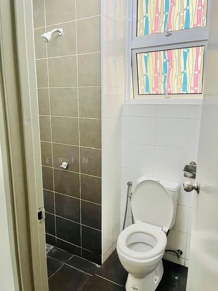 Pangsapuri untuk Disewa di Lily Apartment @ Kuchai Lama - Erin Yusof - Bathroom - PropertyGuru.com.my