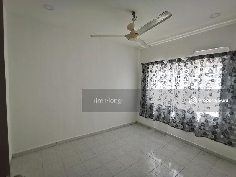 For Sale - Taman Tasik Utama