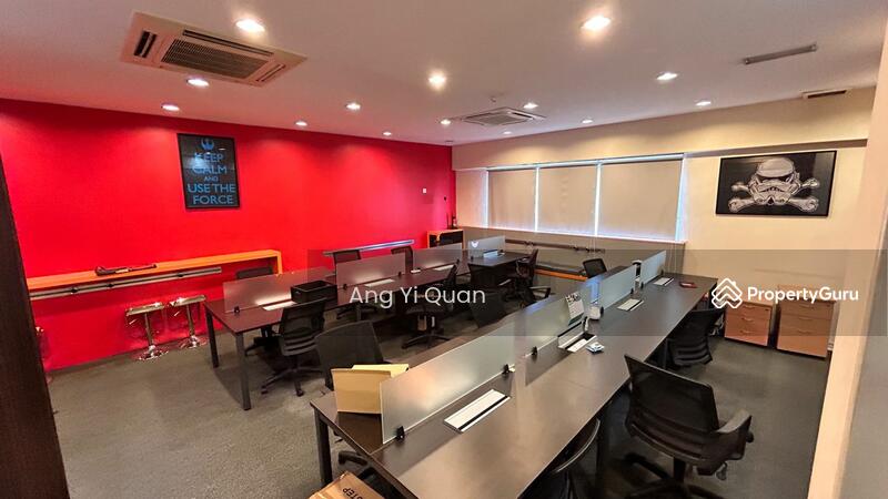 For Sale - Damansara perdana, Adjoining Office, With lift, top floor