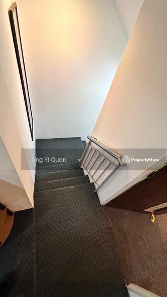 For Sale - Damansara perdana, Adjoining Office, With lift, top floor