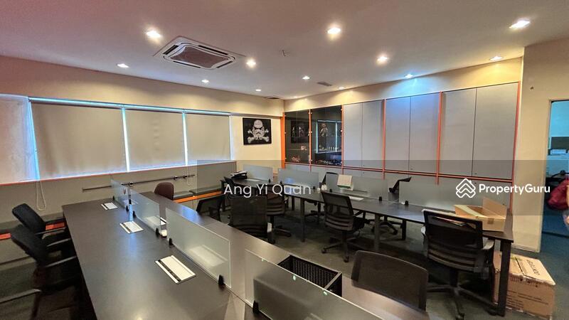 For Sale - Damansara perdana, Adjoining Office, With lift, top floor