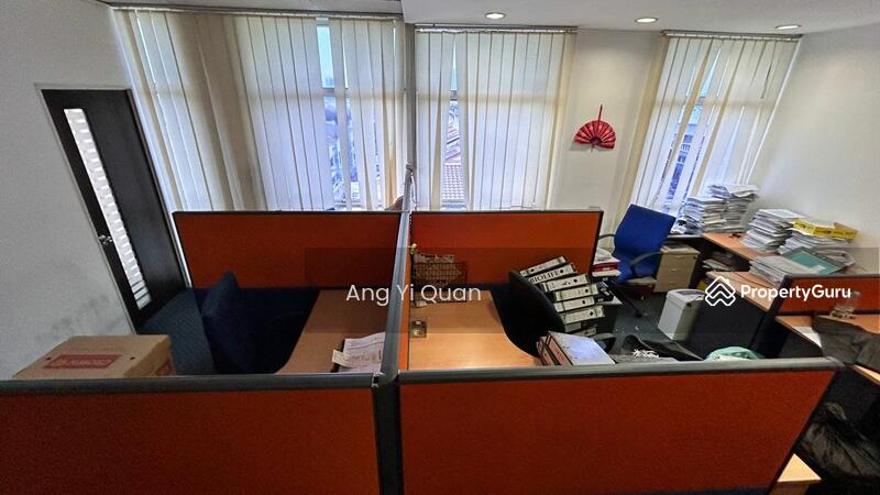 For Sale - Damansara perdana, Adjoining Office, With lift, top floor