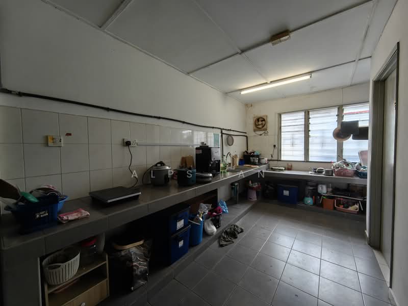 Rumah Teres 2-Tingkat untuk Disewa di SS15 (Subang Jaya) - Alps Tan - Kitchen - PropertyGuru.com.my