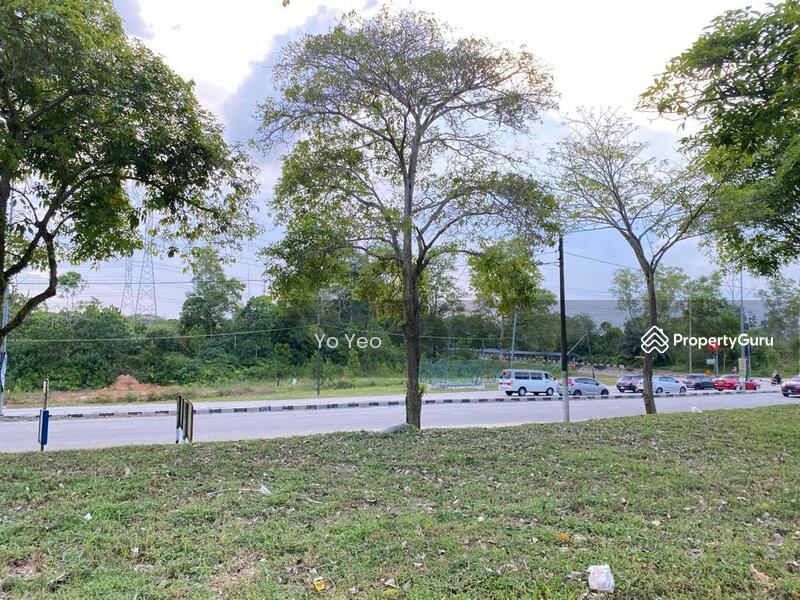 For Sale - Taman Cahaya Masai / 2 Sty Intermediate Shop