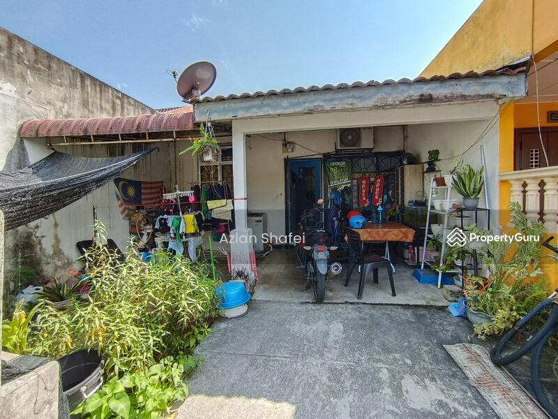 1-storey Terraced House for Sale in Desa Pinggiran Putra (Dengkil) - Azlan Shafei - PropertyGuru.com.my