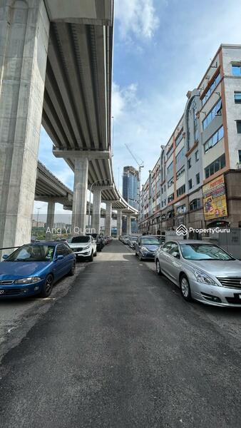 Untuk Dijual - High ROI 5.5%, Main Road, Fully Tenanted, Bandar Tasik Selatan