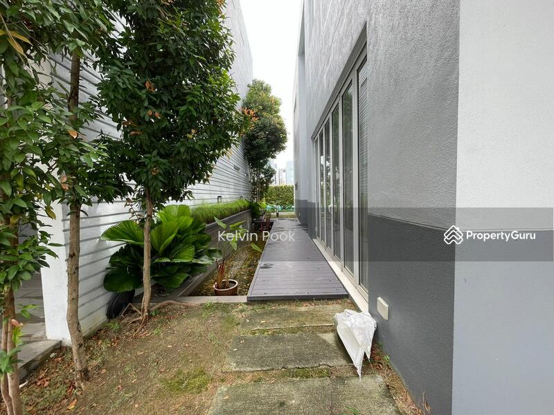 For Sale - Lakefront Villa @ Cyberjaya
