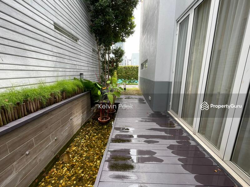 For Sale - Lakefront Villa @ Cyberjaya
