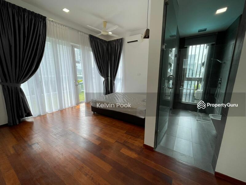 For Sale - Lakefront Villa @ Cyberjaya