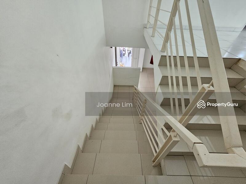 Rumah Teres untuk Dijual di Taman Tasik Utama - Joanne Lim - PropertyGuru.com.my