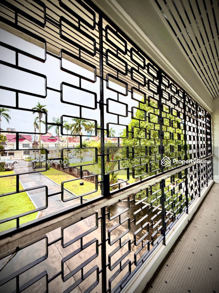 Untuk Dijual - Charming Double-Storey Bungalow with Expansive Grounds @ Pulau Tikus.