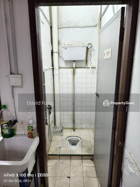 For Rent - Shop lot at Jalan Cheras near LRT/MRT Maluri station, Velocity KL city