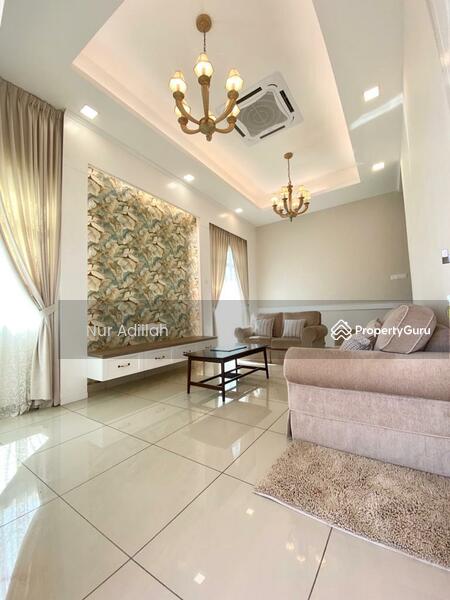 Untuk Dijual - Rumah Berkembar Setingkat di Lunas