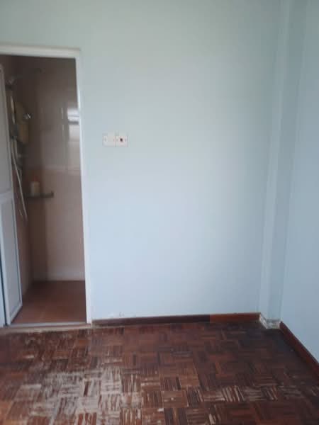 Pangsapuri untuk Dijual di Gedung Heights Apartment - Pen Teo - PropertyGuru.com.my