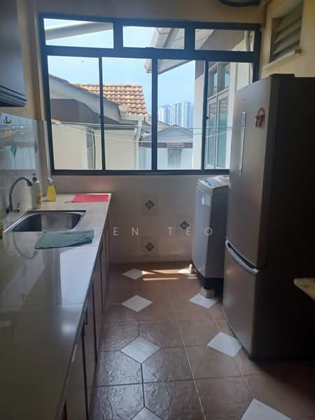 Pangsapuri untuk Dijual di Gedung Heights Apartment - Pen Teo - PropertyGuru.com.my