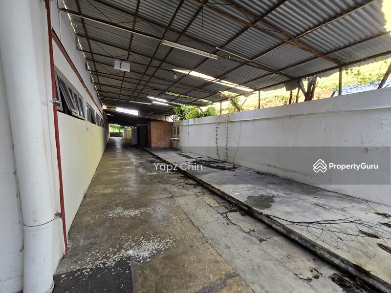 Untuk Dijual - Kawasan Perusahaan Banting