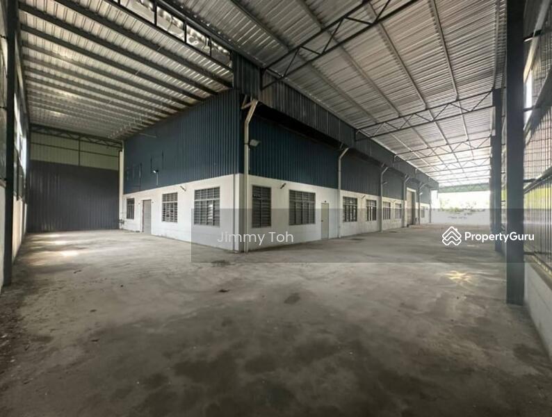 Untuk Disewa - Pekan Nanas Semi Detached Factory For Rent