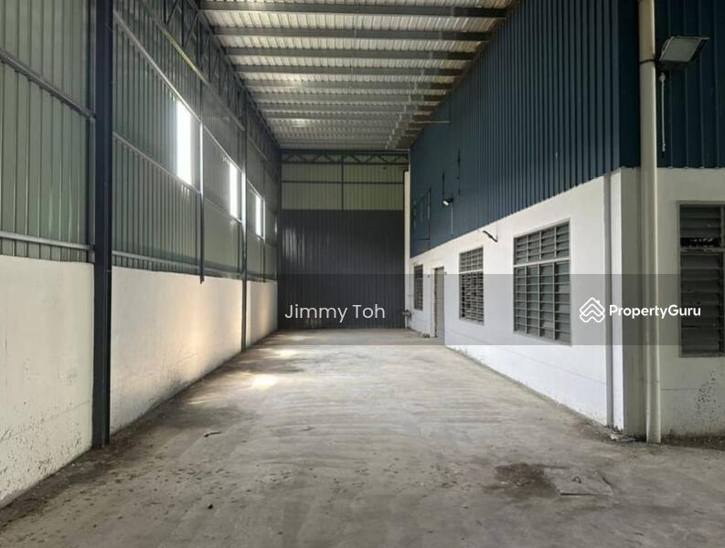 Untuk Disewa - Pekan Nanas Semi Detached Factory For Rent