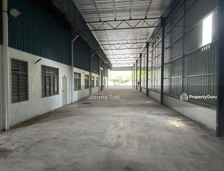 Untuk Disewa - Pekan Nanas Semi Detached Factory For Rent