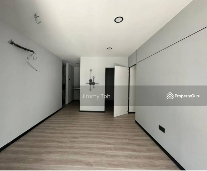 Untuk Disewa - Pekan Nanas Semi Detached Factory For Rent