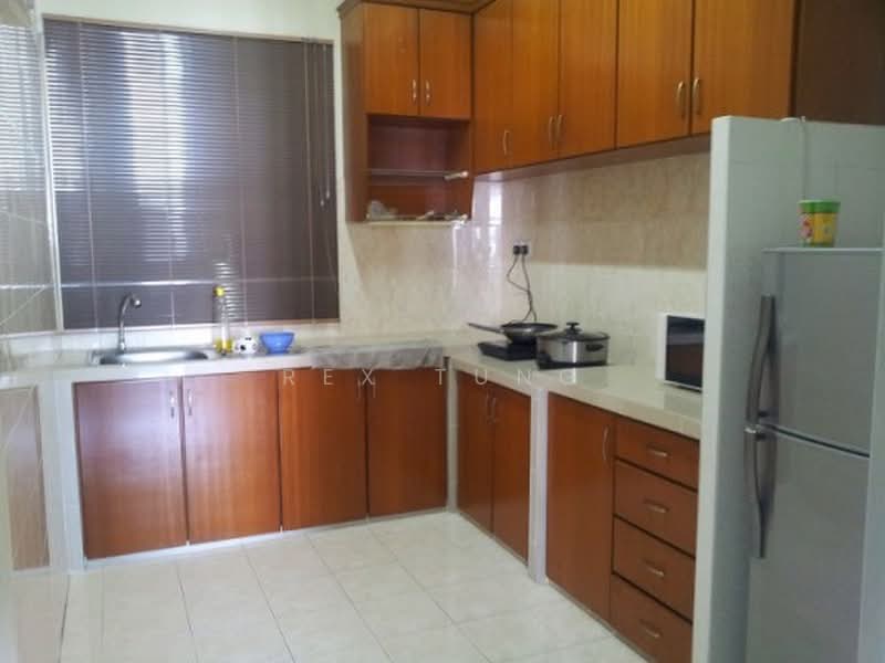 Kondominium untuk Dijual di Coastal Tower - Rex Tung - Kitchen - PropertyGuru.com.my
