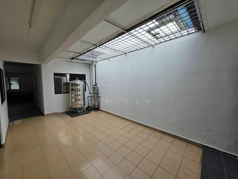 Untuk Disewa - 2 storey shop, Bandar Teknologi Kajang