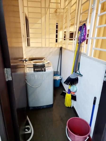 Kondominium untuk Disewa di Oasis 1 - Shamira P - Balcony - PropertyGuru.com.my