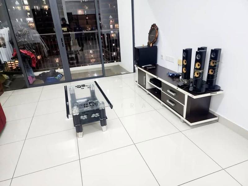 Kondominium untuk Disewa di Oasis 1 - Shamira P - Living Room - PropertyGuru.com.my