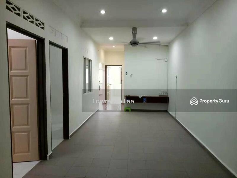 Untuk Dijual - Terrace house at Kampung Batu Belah